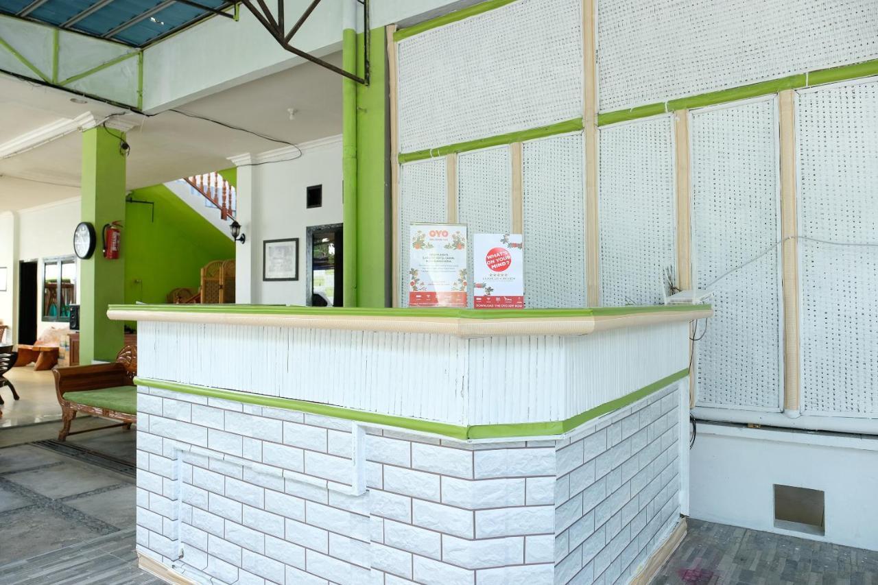 Oyo 2186 Esbe Hotel Syariah Tanjung Pandan Dış mekan fotoğraf