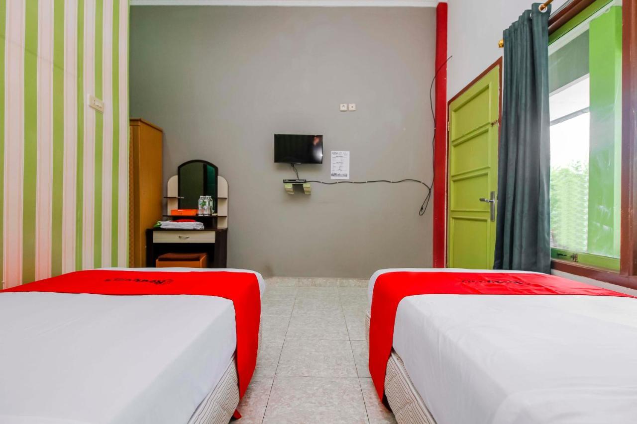 Oyo 2186 Esbe Hotel Syariah Tanjung Pandan Dış mekan fotoğraf