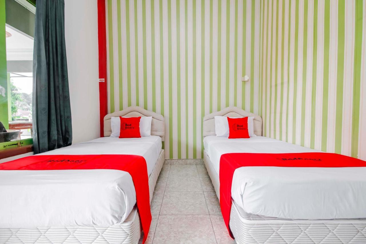 Oyo 2186 Esbe Hotel Syariah Tanjung Pandan Dış mekan fotoğraf