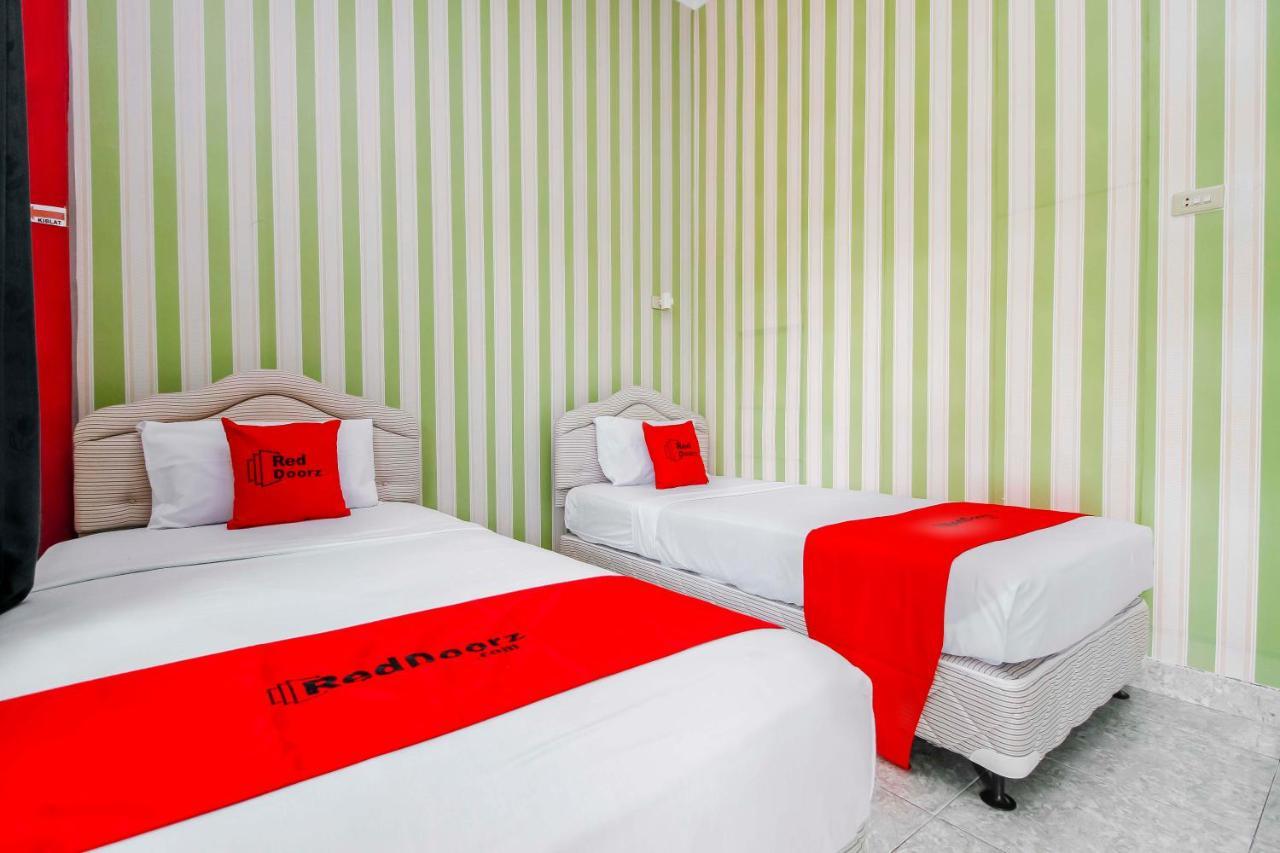 Oyo 2186 Esbe Hotel Syariah Tanjung Pandan Dış mekan fotoğraf