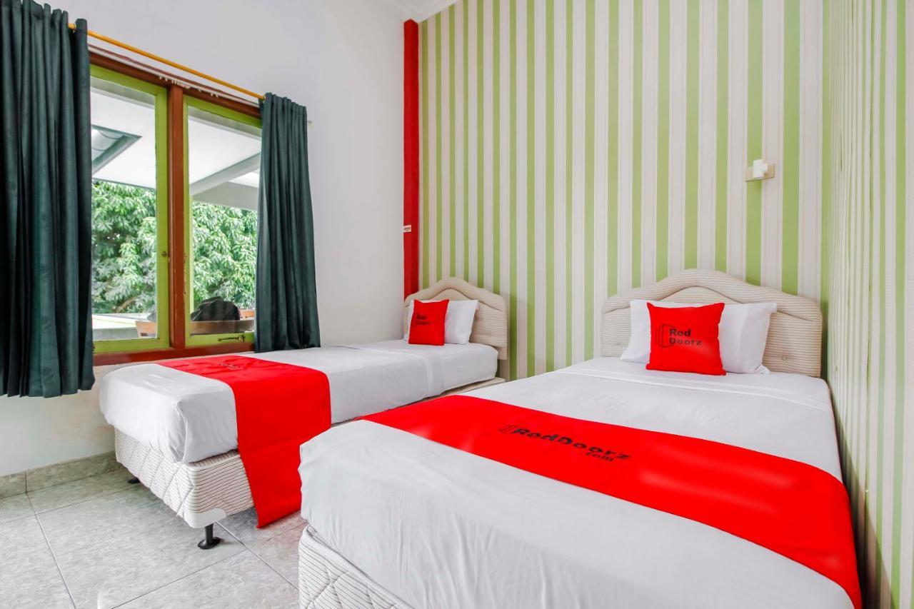 Oyo 2186 Esbe Hotel Syariah Tanjung Pandan Dış mekan fotoğraf