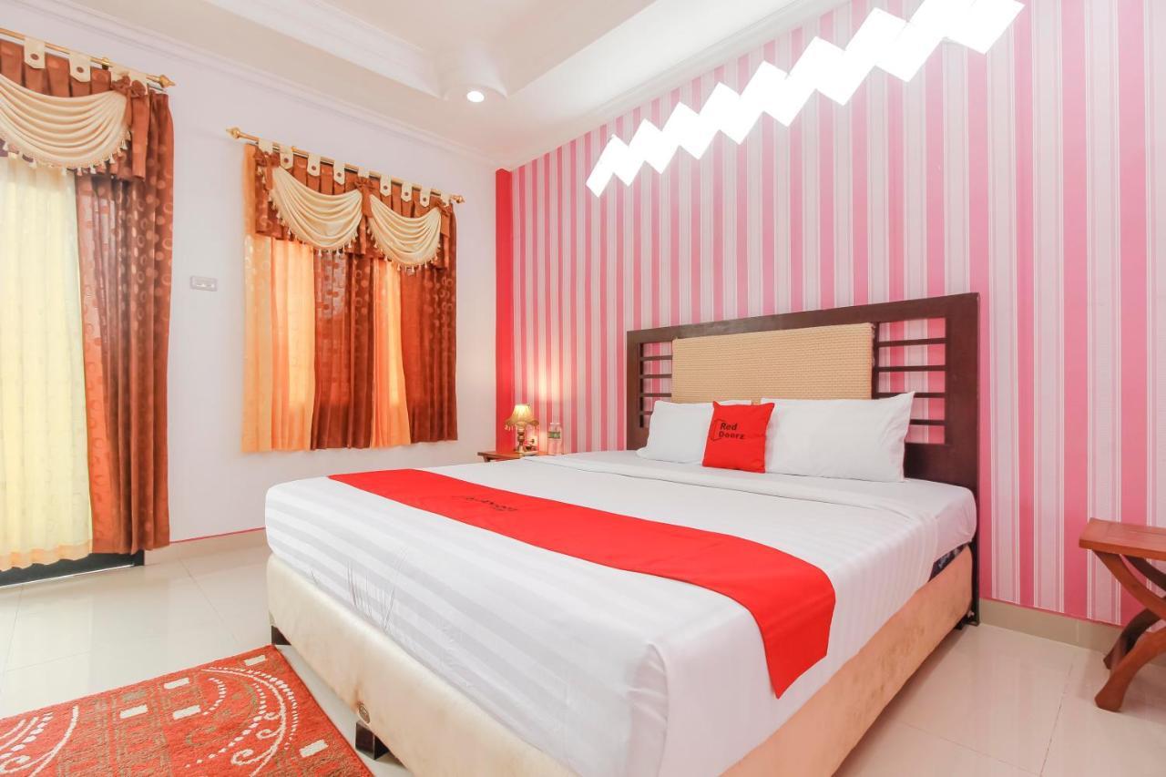 Oyo 2186 Esbe Hotel Syariah Tanjung Pandan Dış mekan fotoğraf
