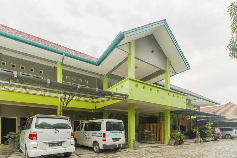 Oyo 2186 Esbe Hotel Syariah Tanjung Pandan Dış mekan fotoğraf
