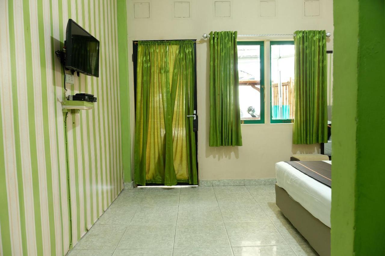 Oyo 2186 Esbe Hotel Syariah Tanjung Pandan Dış mekan fotoğraf