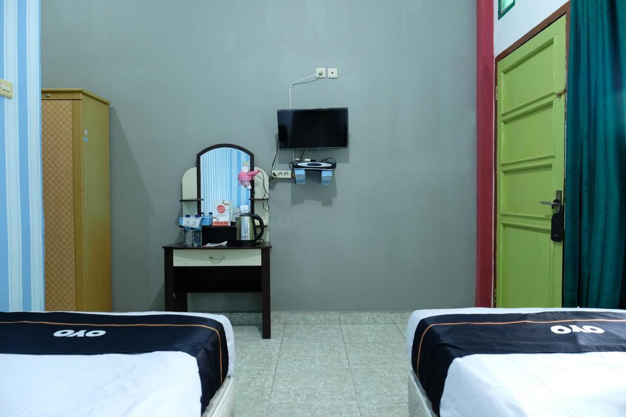 Oyo 2186 Esbe Hotel Syariah Tanjung Pandan Dış mekan fotoğraf