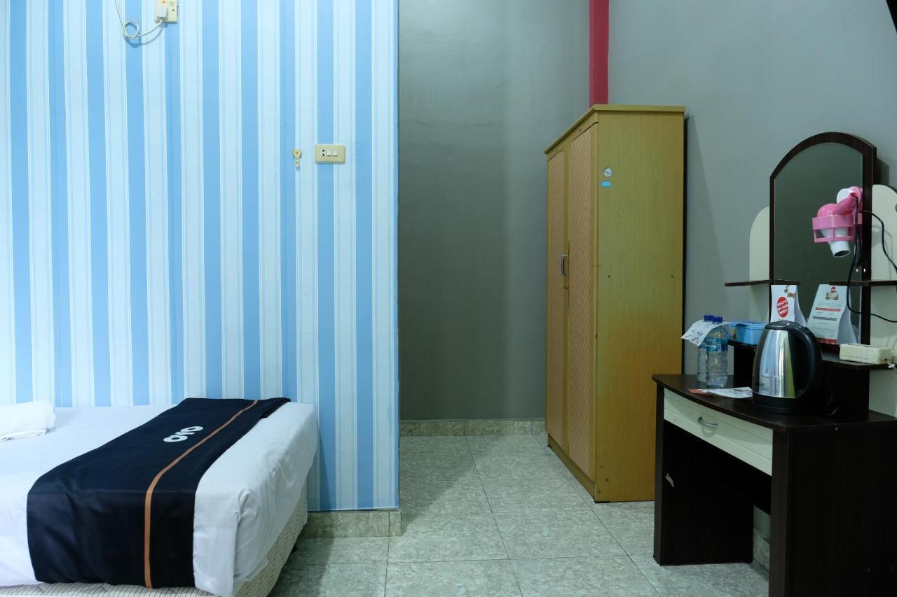 Oyo 2186 Esbe Hotel Syariah Tanjung Pandan Dış mekan fotoğraf