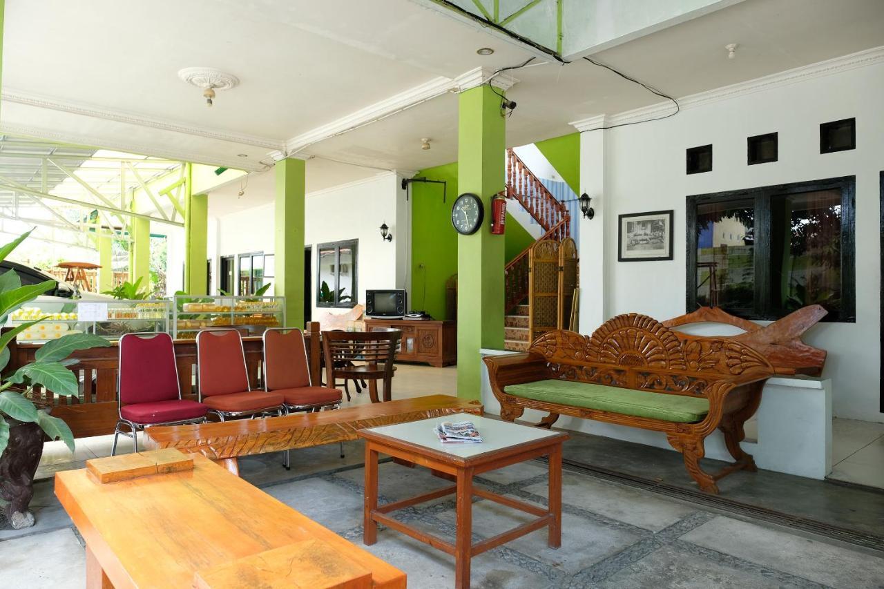 Oyo 2186 Esbe Hotel Syariah Tanjung Pandan Dış mekan fotoğraf