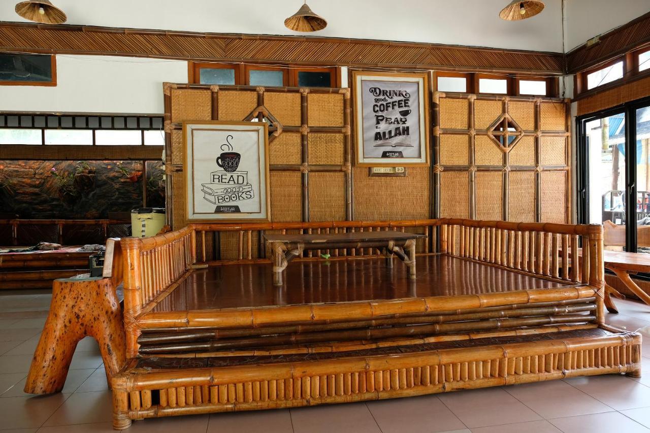 Oyo 2186 Esbe Hotel Syariah Tanjung Pandan Dış mekan fotoğraf